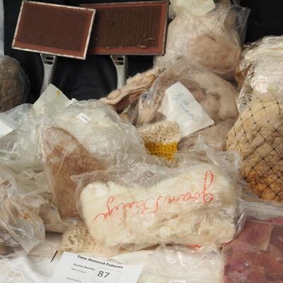 Lot 87 Wool many different kinds, Goat, dog, mostly raw some spun