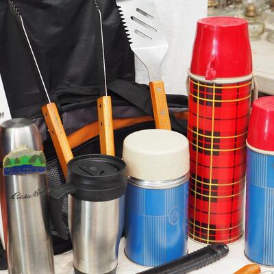 lot 88 Thermos and barbecue tools
