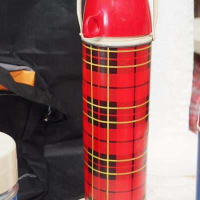 lot 88 Thermos and barbecue tools