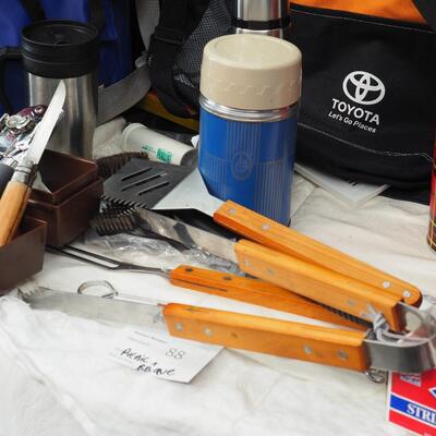 lot 88 Thermos and barbecue tools