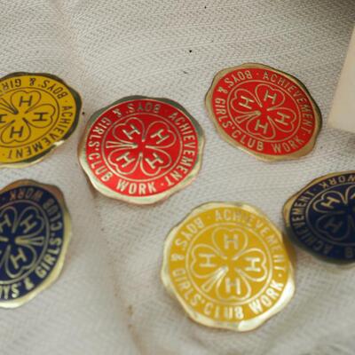 Lot 89 hand painted easter eggs, vintage patches