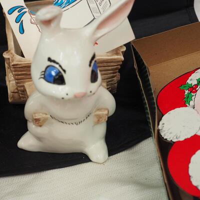 Lot 89 hand painted easter eggs, vintage patches