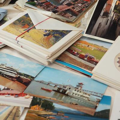 Lot 94 100s of blank greeting cards with envelopes, and postcards