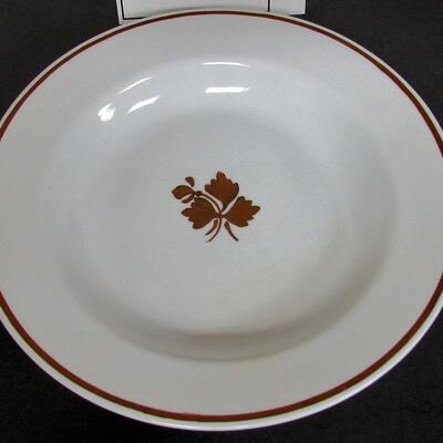 Vintage 9" Rimmed Soup Bowl, Tea Leaf Pattern, Royal Ironstone China, Meakin England