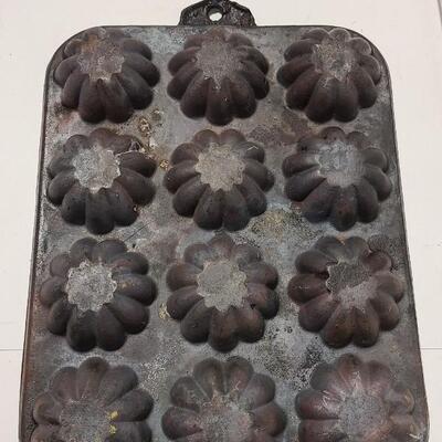 Cast Iron Muffin Pan -Item #45