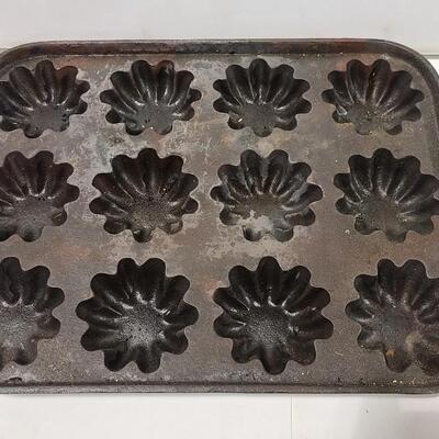 Cast Iron Muffin Pan -Item #45