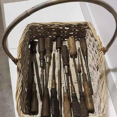15 Vintage Wood Handle Tools+Basket -Item #66