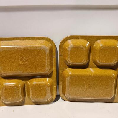 6 Vintage Food Trays (USA)  -Item #88