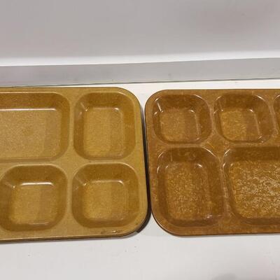 6 Vintage Food Trays (USA) -Item #90