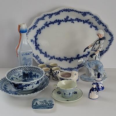 Lot 122: Blue Delft & More