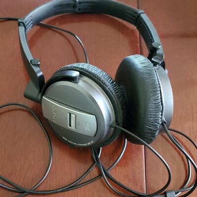 Sony Noise Cancel Headphones