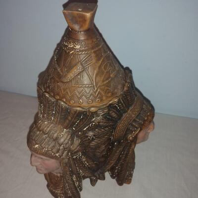 Chalkware 3 Chiefs humidor/tobacco jar
