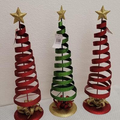 Lot 16: (3) New Metal Sprial CHRISTMAS Tree Accents 
