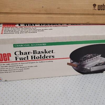 Lot 31: WEBER Chopping Block + NEW Weber Char Basket Fuel Holders