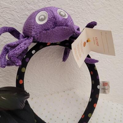Lot 42: Assorted Halloween Collectibles 
