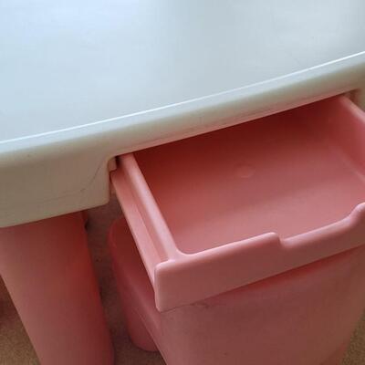 Lot 52: Vintage LITTLE TIKES Table and Chair Set