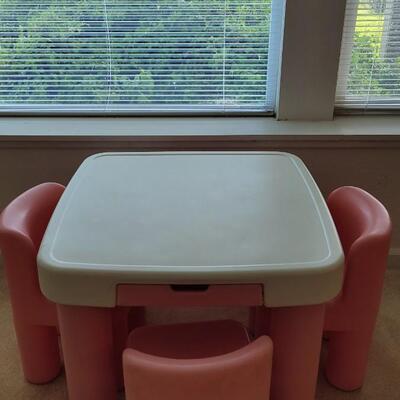Lot 52: Vintage LITTLE TIKES Table and Chair Set