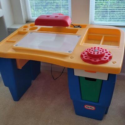Lot 54: Vintage LITTLE TIKES Drafting Table with Chair - Lights Both Work - â˜† Lamp Base is Damaged