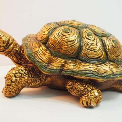 Lot 95 Progressive Art 1966 Gold and Green turtle