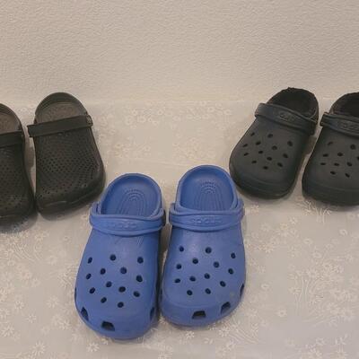 Lot 81: (3) Pairs of Crocs Size 8/9