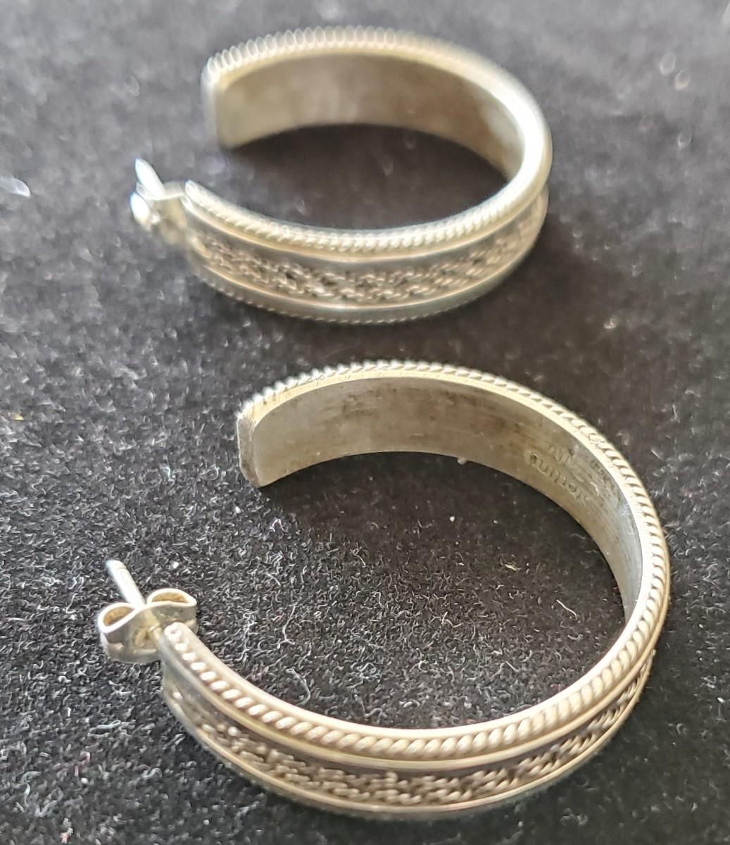 Sterling Signed TAHE Earrings | EstateSales.org