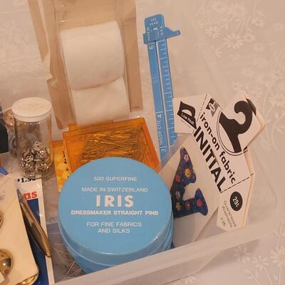 Lot 92: Mixed Sewing Essentials 