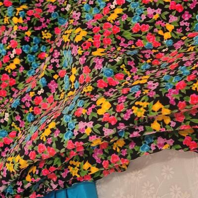 Lot 97: Velvet Fabric (Floral & Teal more than 5 yards, Others 2yds or more)
