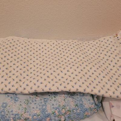 Lot 99: Mixed Cotton & Flannel Fabric (Most 2 yards or more) 