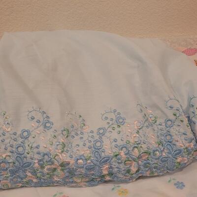 Lot 99: Mixed Cotton & Flannel Fabric (Most 2 yards or more) 