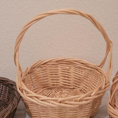 Lot 107: (3) Baskets