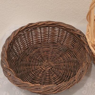 Lot 107: (3) Baskets