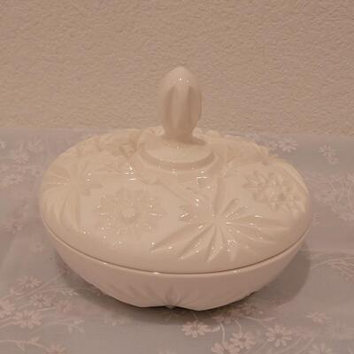 Lot 110: White Candy Dish