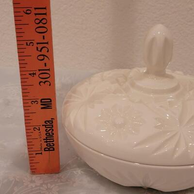 Lot 110: White Candy Dish