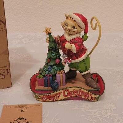 Lot 116: Jim Shores  "Christmas Cat-itutde"