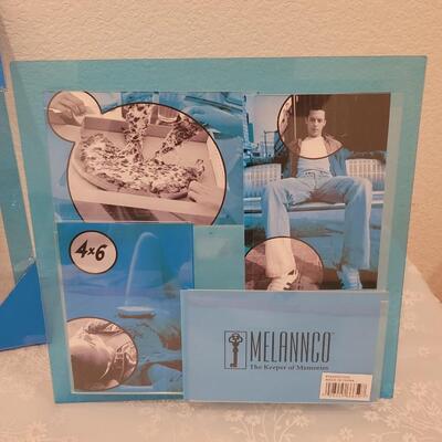 Lot 122: (2) Picture Frames