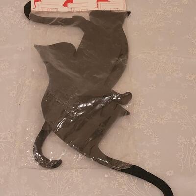 Lot 127: Cat Corner Silhouettes 