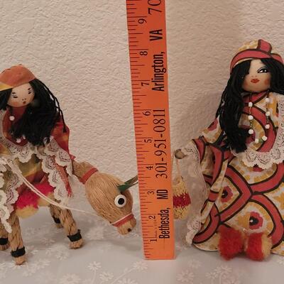 Lot 131: (2) Dolls