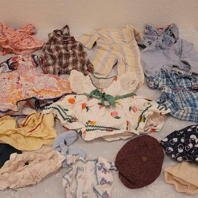 Lot 141: Vintage Doll Clothes (14" size and up)