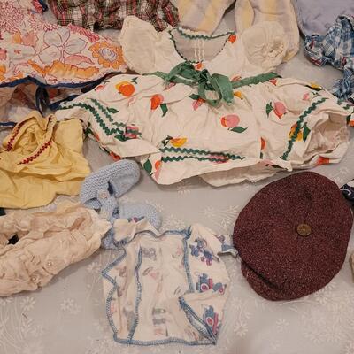Lot 141: Vintage Doll Clothes (14" size and up)