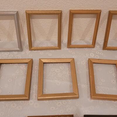 Lot 152: Small Picture Frames Lot (only one has glass)