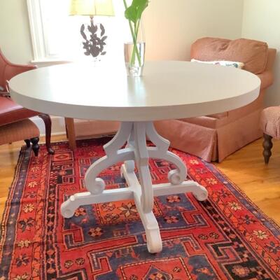 474. Beautiful Pedestal Table in Proper Gray