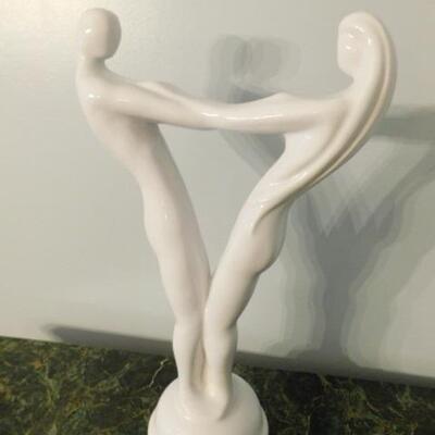 Vintage Ceramic Abstract Statue of Two Lovers by Haeger:  11