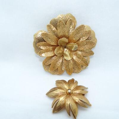 2 Gold Tone Flower Pins