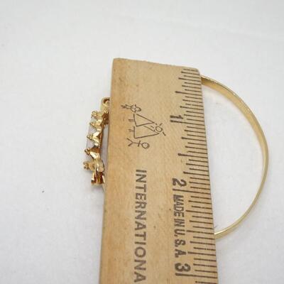 Pretty Little Gold Tone AVON porcelain Flower Latch Cuff Bracelet 