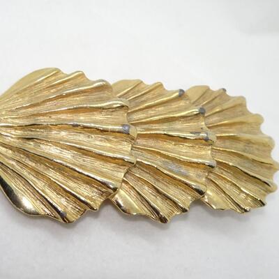 Scallop Shell Belt Buckle - Gold tone 