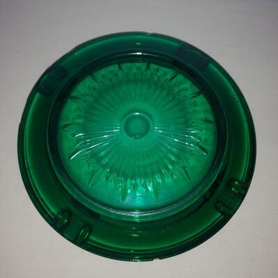 Ashtray lot