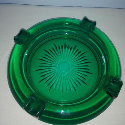 Ashtray lot