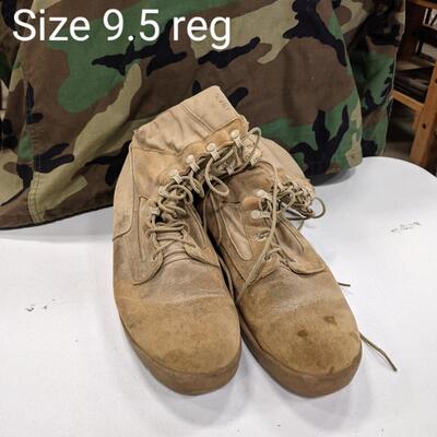#110 Size 9.5 Boots