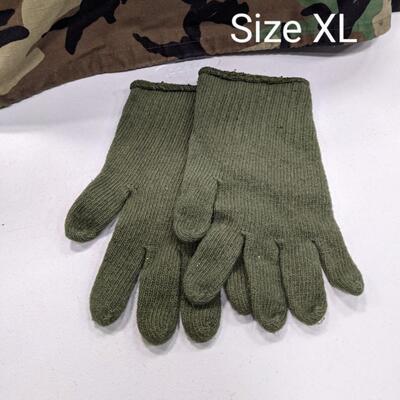 #115 XL Green Gloves