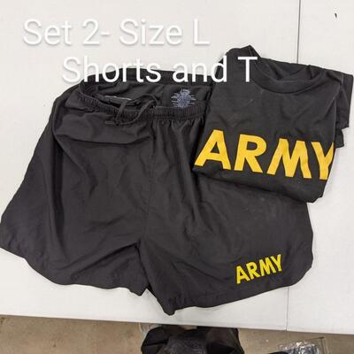 #151 Large Army Shorts/Tee